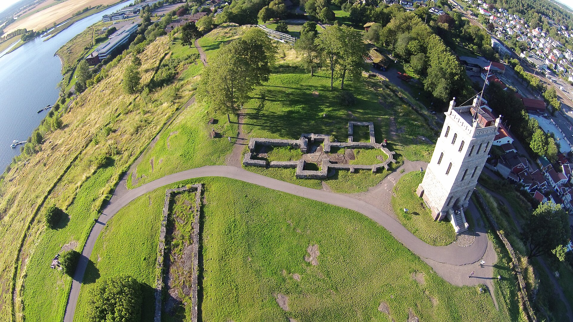 Tønsbergin linnoitus